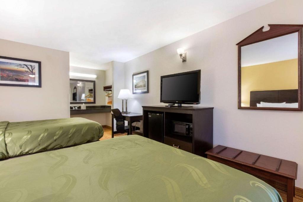 Quality Inn Arab Hwy 231 Eksteriør bilde